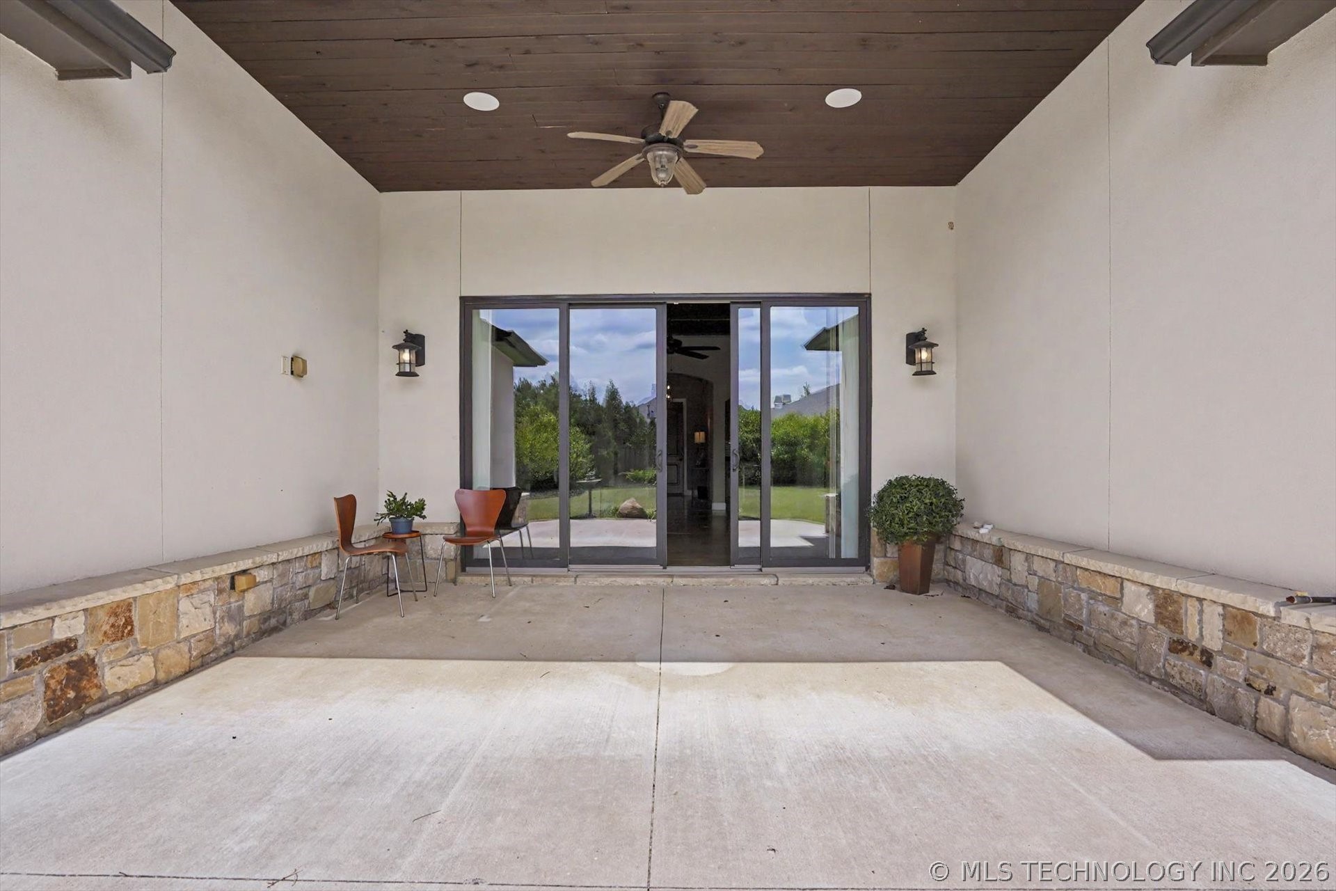 1122 W 84th Place S Tulsa OK 74132