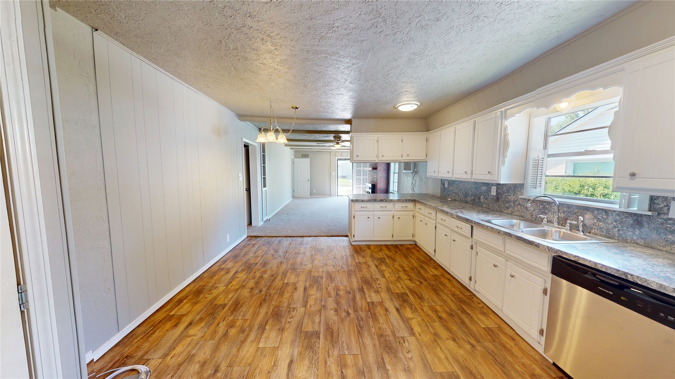 1142 S Stockton Street Ada OK 74820