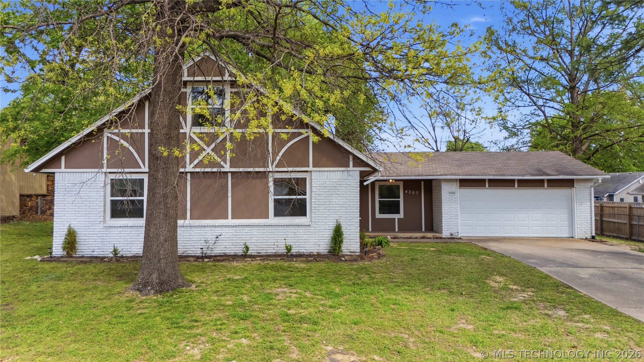 4307 S Hickory Place Broken Arrow OK 74011