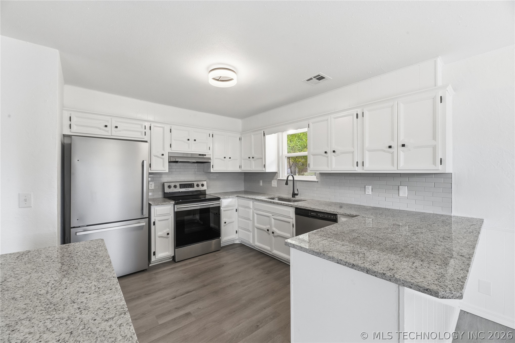 4307 S Hickory Place Broken Arrow OK 74011