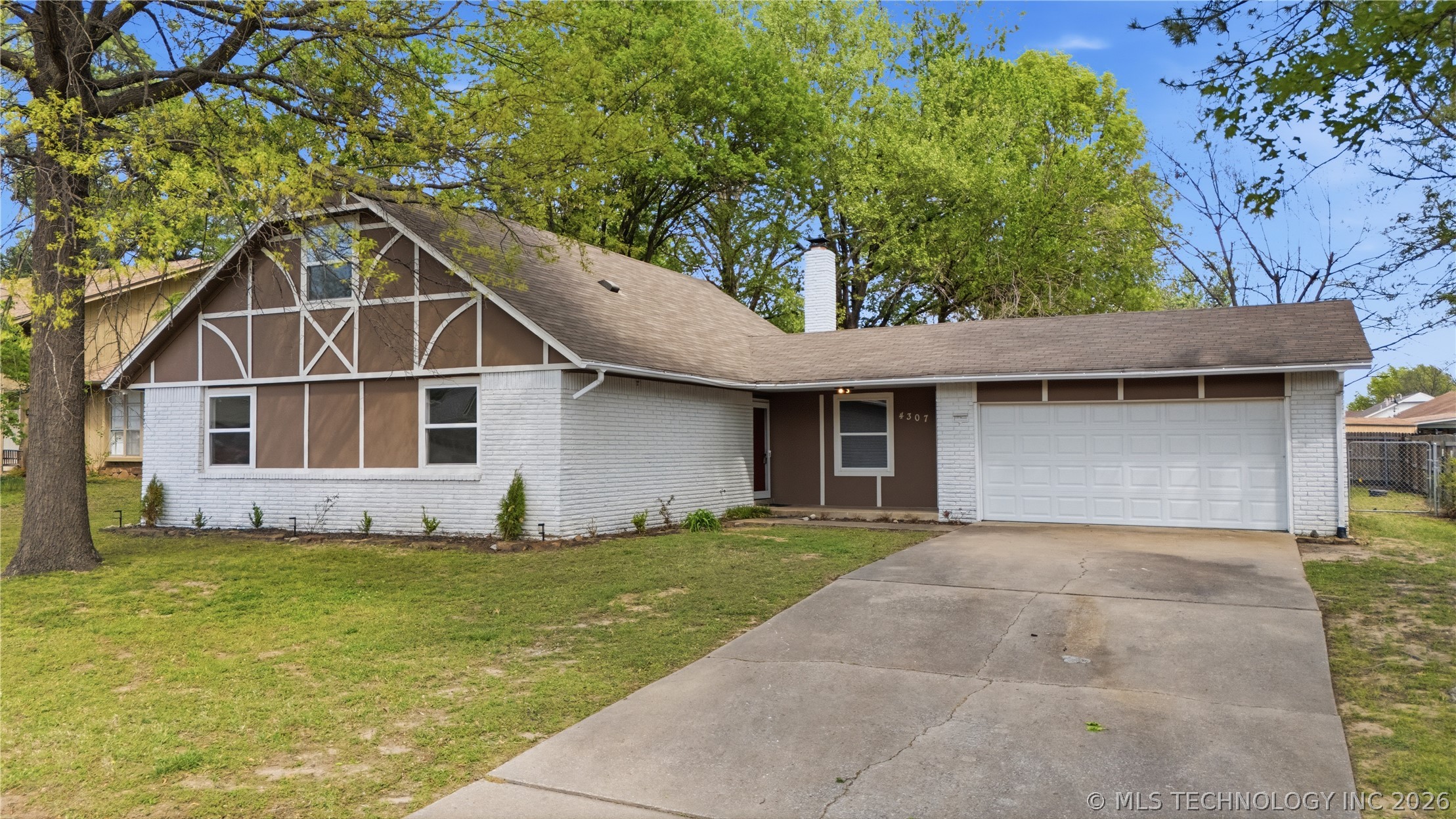 4307 S Hickory Place Broken Arrow OK 74011