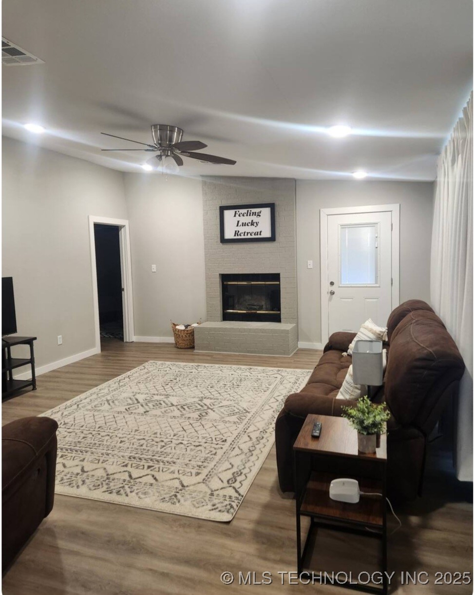 907 S Mckinley Calera OK 74730