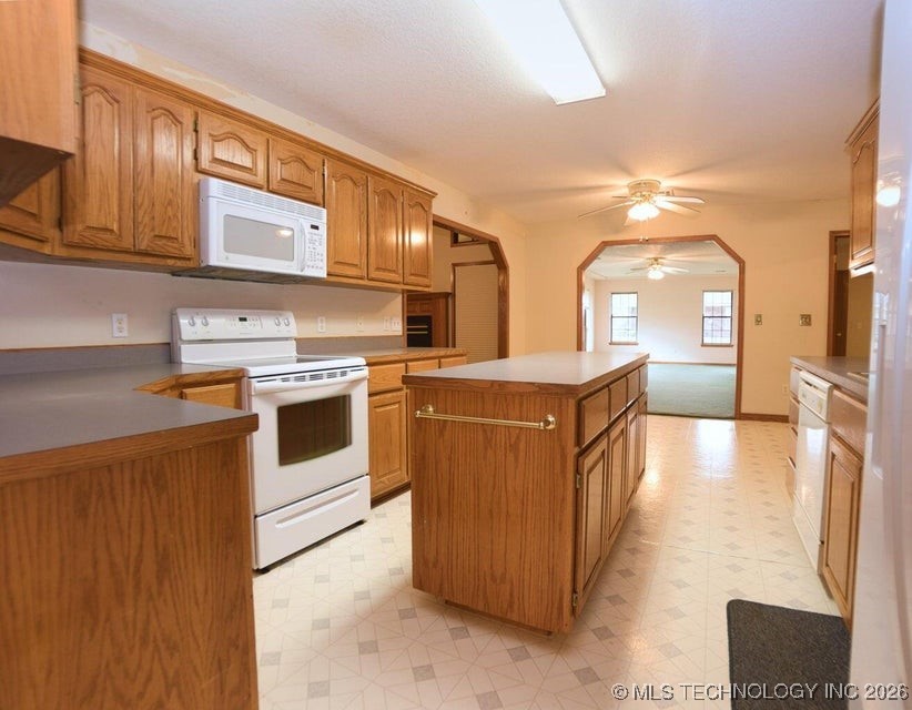 1119 Rolling Oaks Road Grove OK 74344