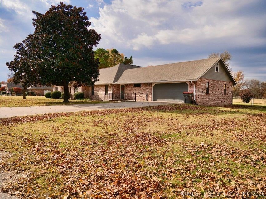1119 Rolling Oaks Road Grove OK 74344