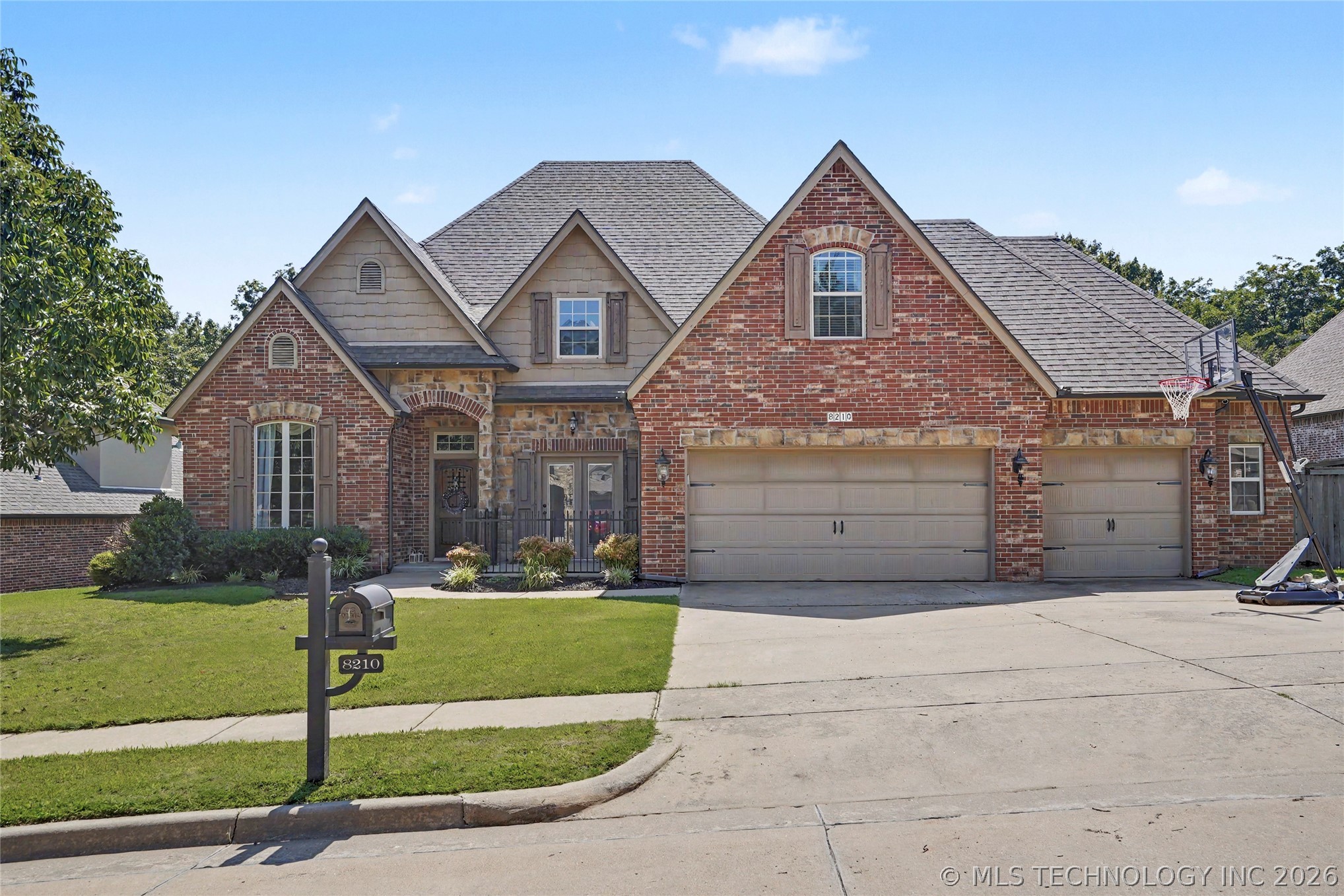 8210 S 14th Place Broken Arrow OK 74011