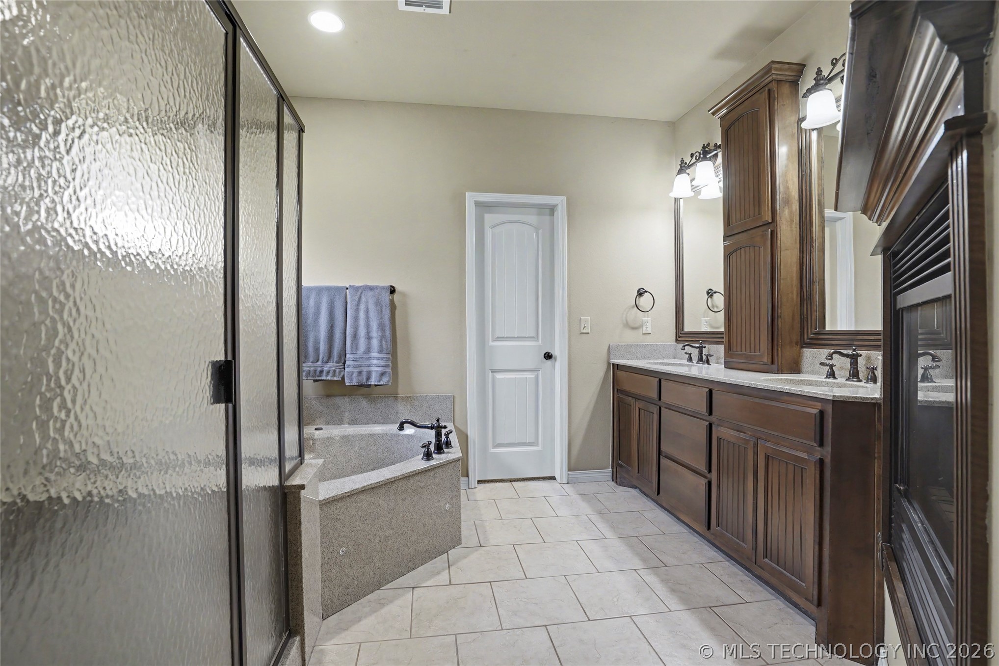 8210 S 14th Place Broken Arrow OK 74011