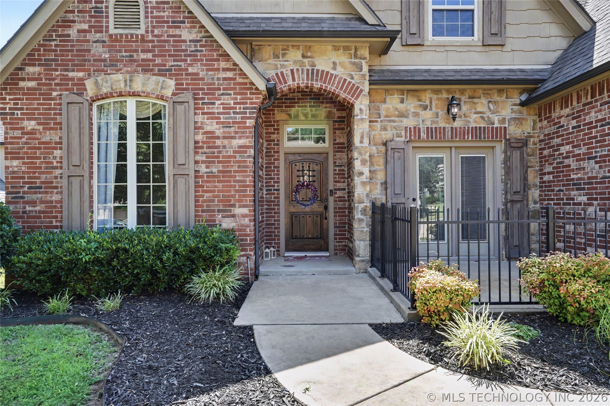 8210 S 14th Place Broken Arrow OK 74011