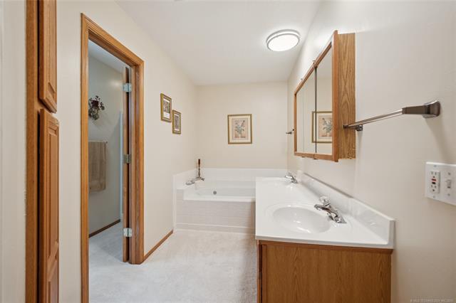1424 Timber Lane Mcalester OK 74501