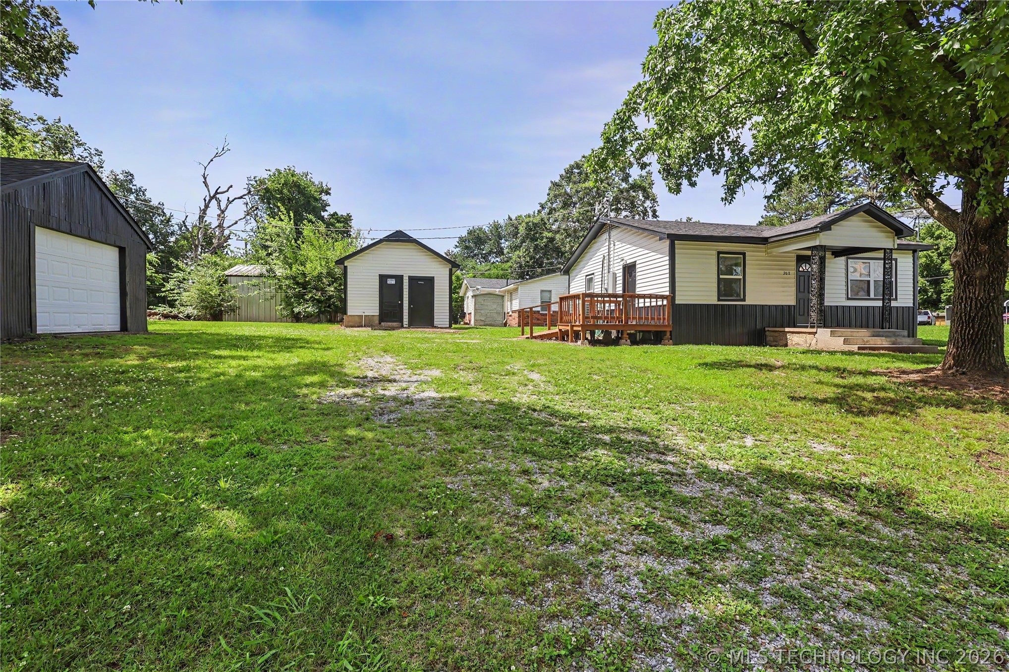 202 Radcliff Street Locust Grove OK 74352