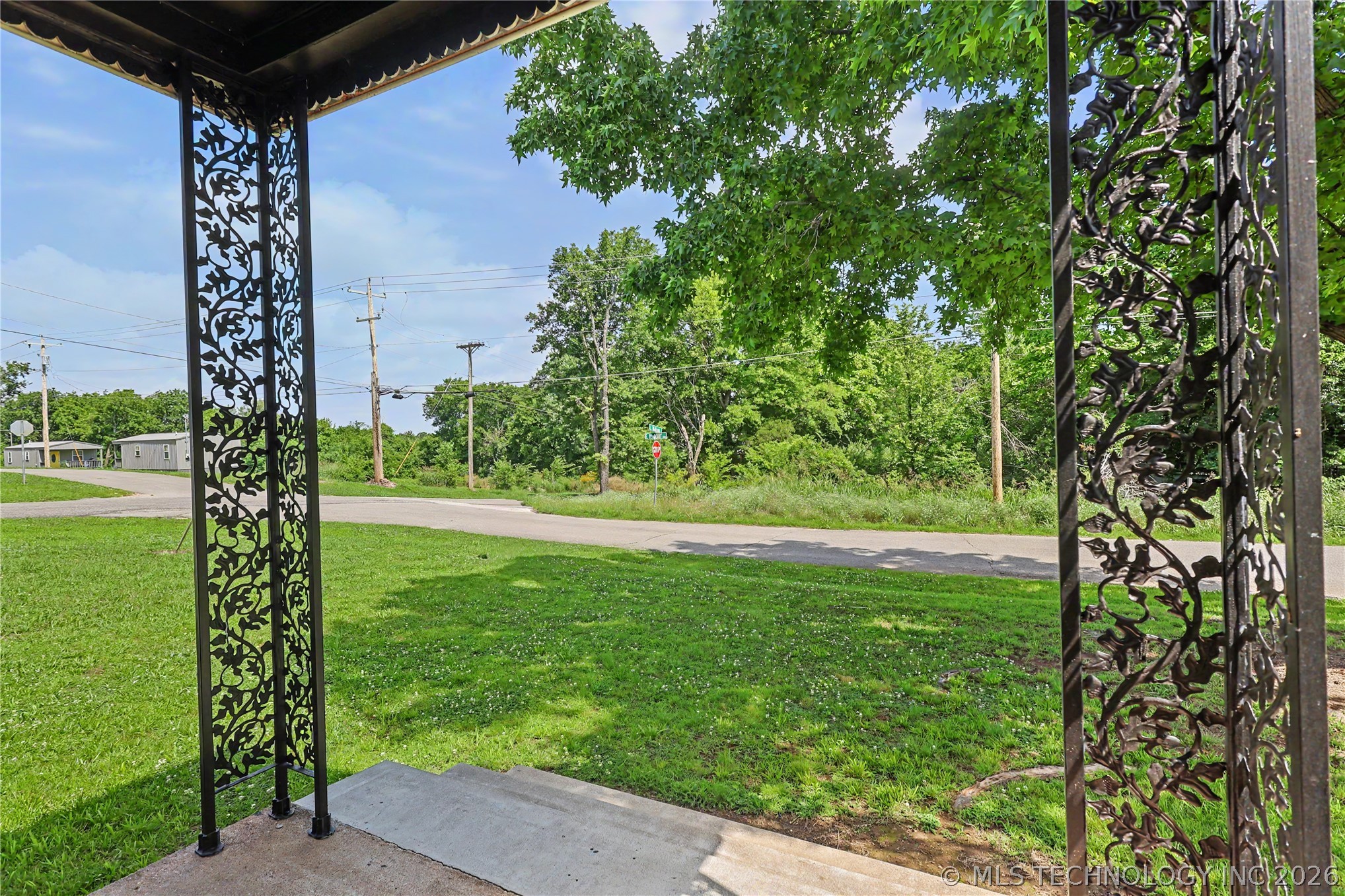 202 Radcliff Street Locust Grove OK 74352