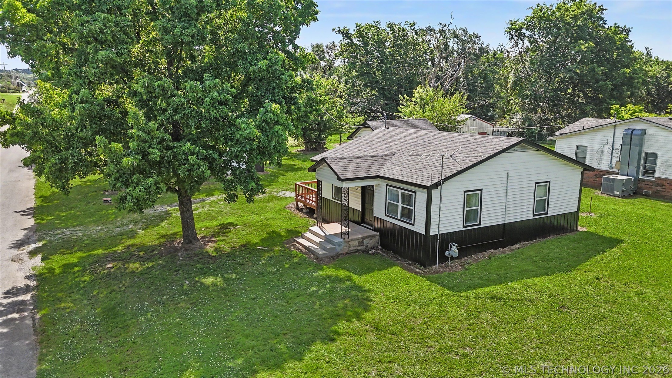 202 Radcliff Street Locust Grove OK 74352