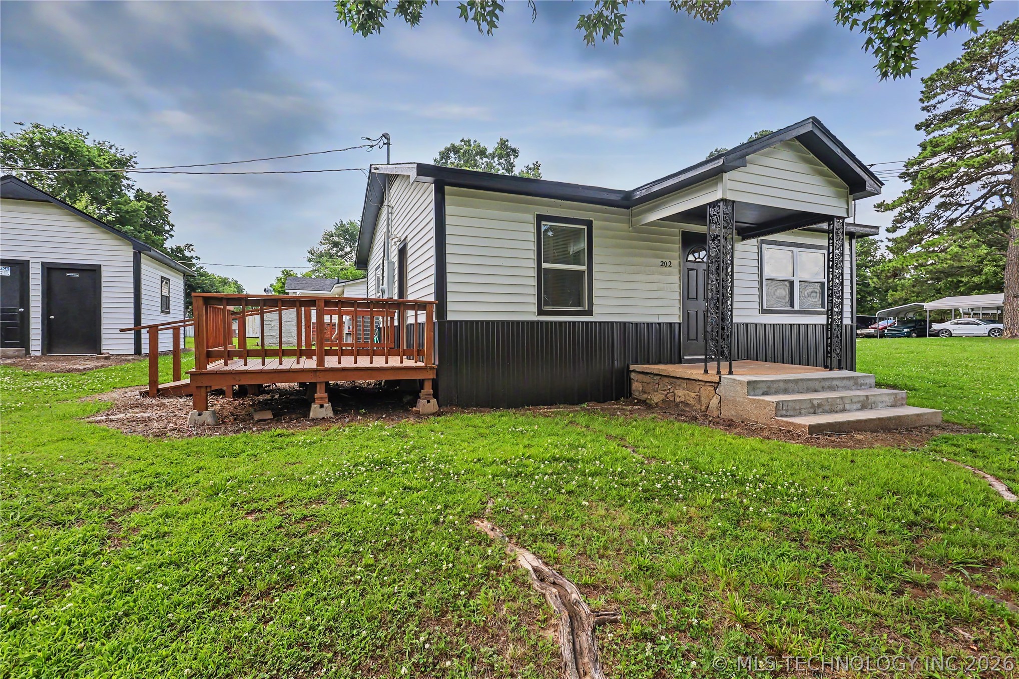 202 Radcliff Street Locust Grove OK 74352