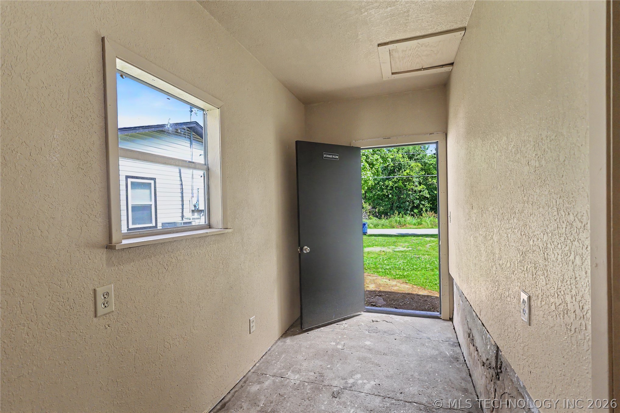 202 Radcliff Street Locust Grove OK 74352