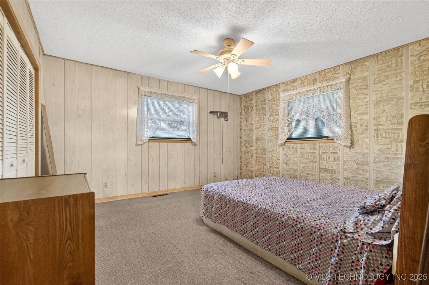 715 S Hickory Street Nowata OK 74048