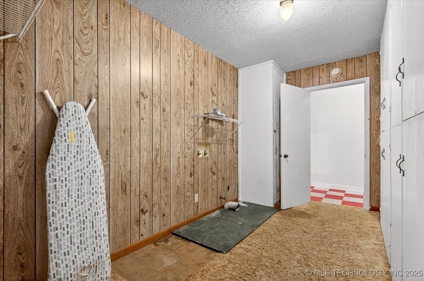 715 S Hickory Street Nowata OK 74048