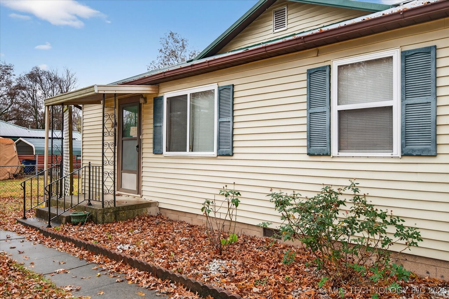 715 S Hickory Street Nowata OK 74048