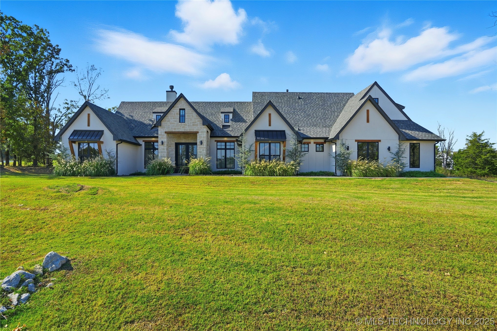 2714 Falls Bend Drive Sapulpa OK 74066