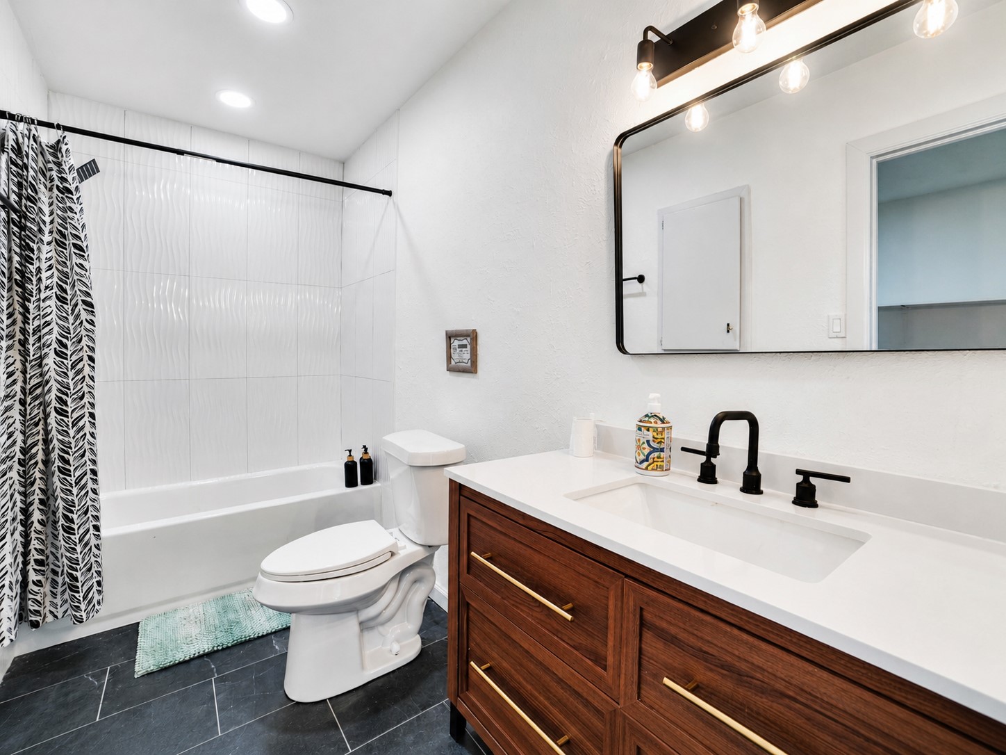 6484 NW Meers Porter Lawton OK 73507