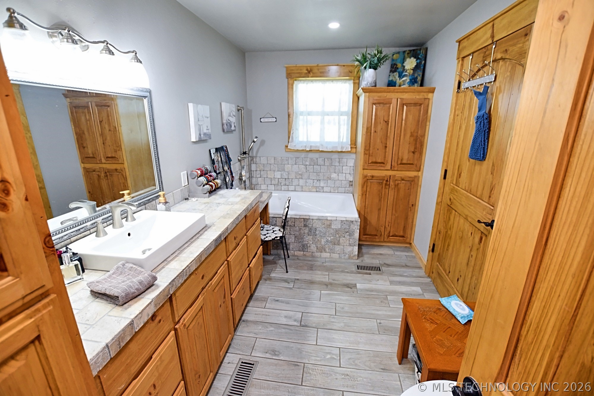 12219 Highway 62 Tahlequah OK 74464
