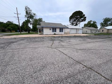 14 W Francis Street Madill OK 73446