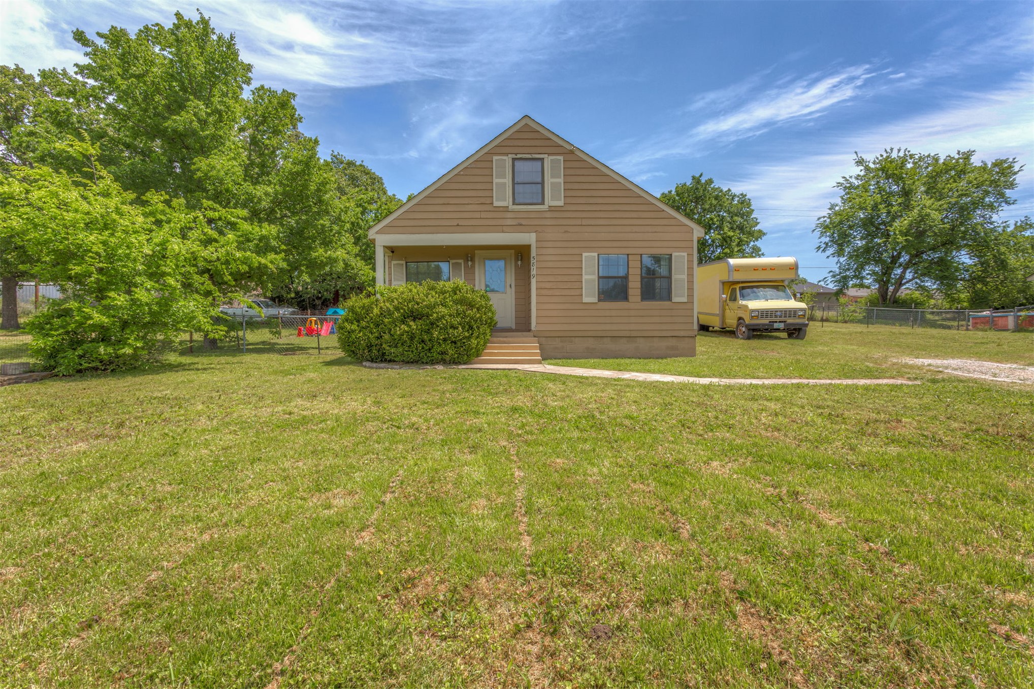5819 S 32nd West Avenue Tulsa OK 74107