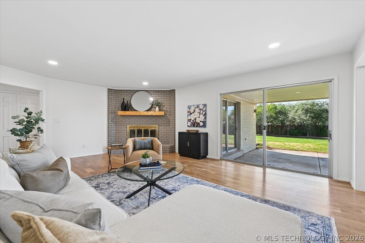 3748 E 48th Place Tulsa OK 74135