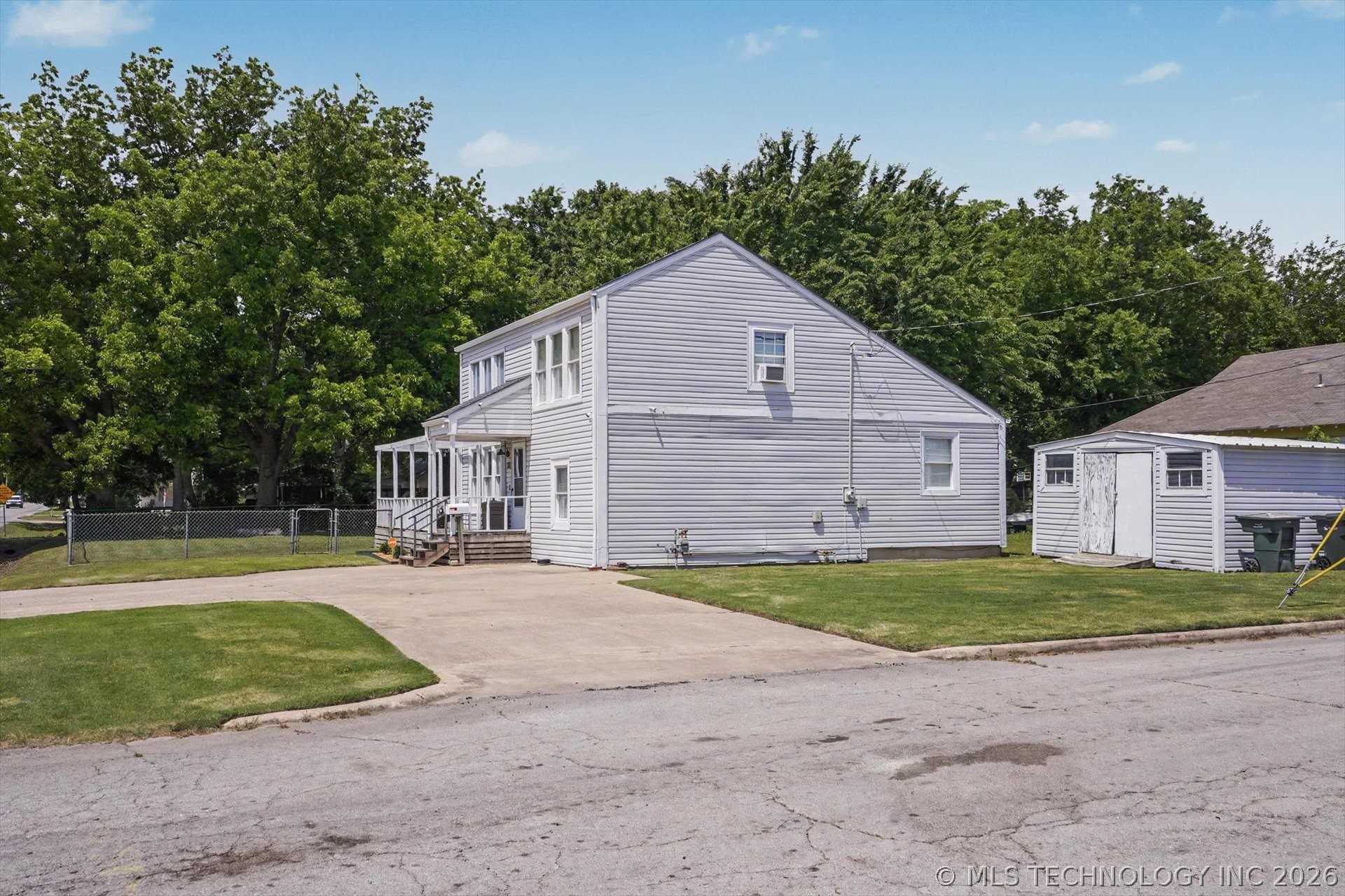 200 W Oak Street Skiatook OK 74070