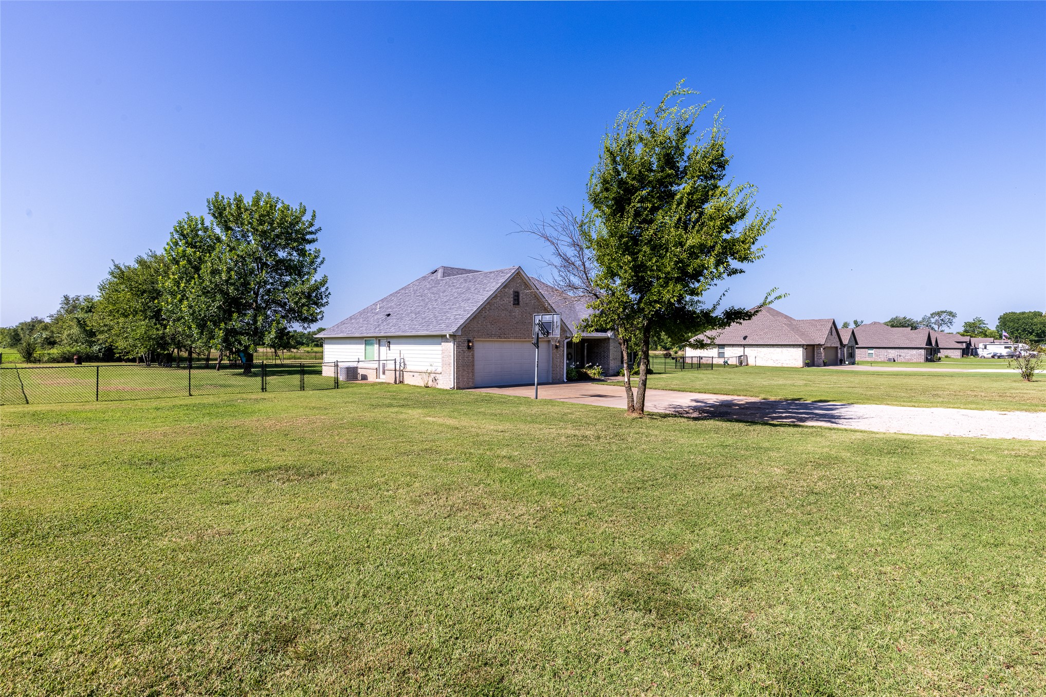 10168 E 445 Road Claremore OK 74017