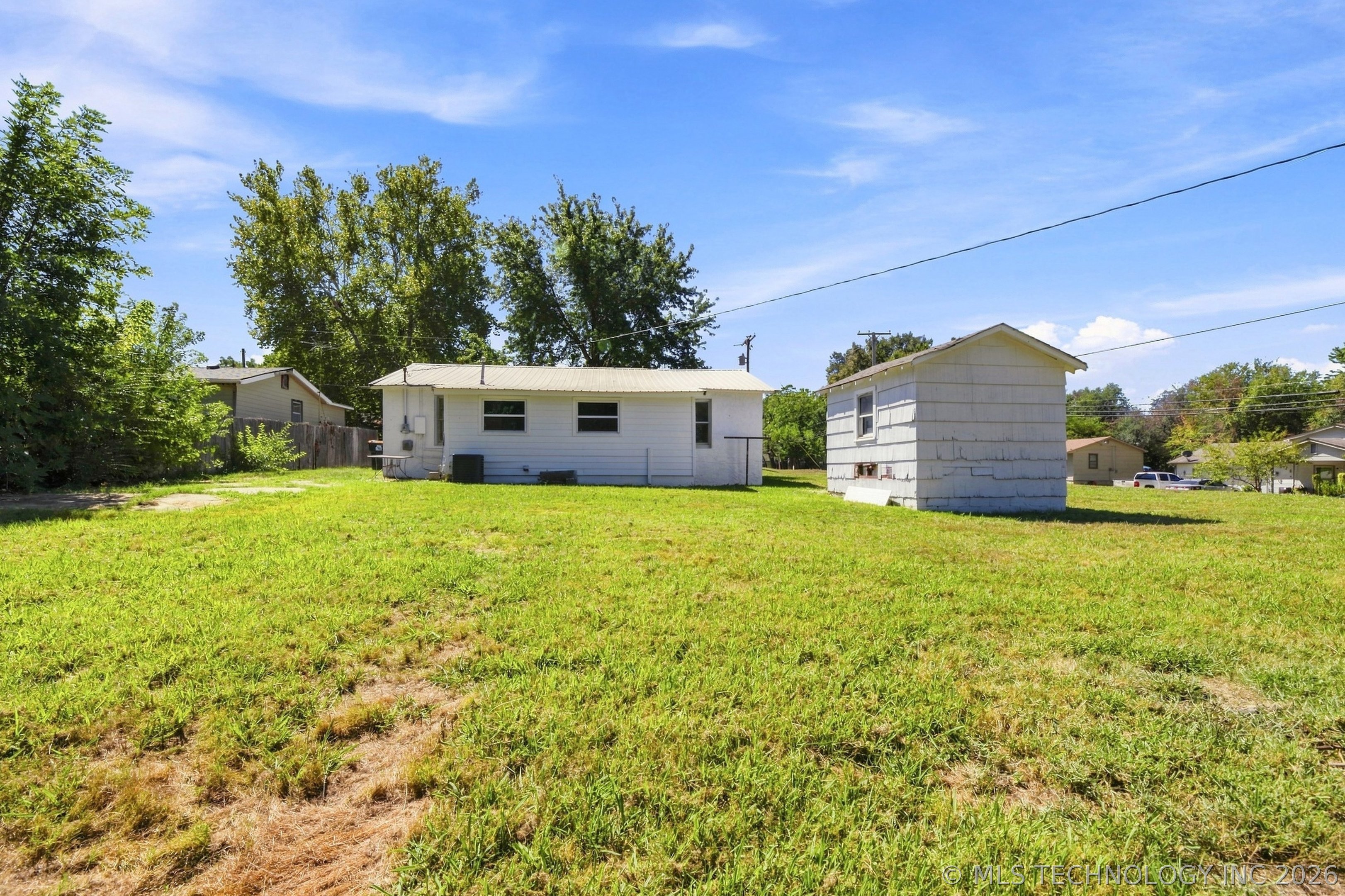 329 W Oak Street Coweta OK 74429