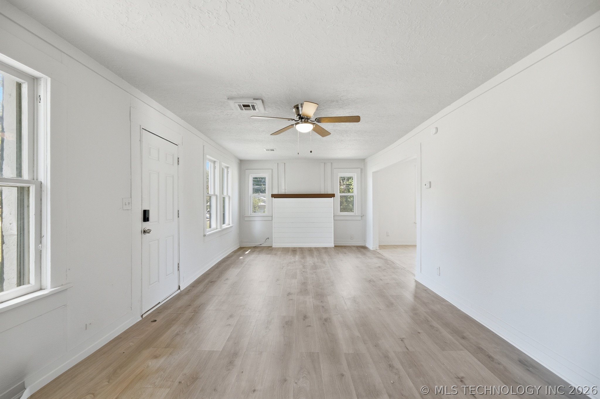 329 W Oak Street Coweta OK 74429