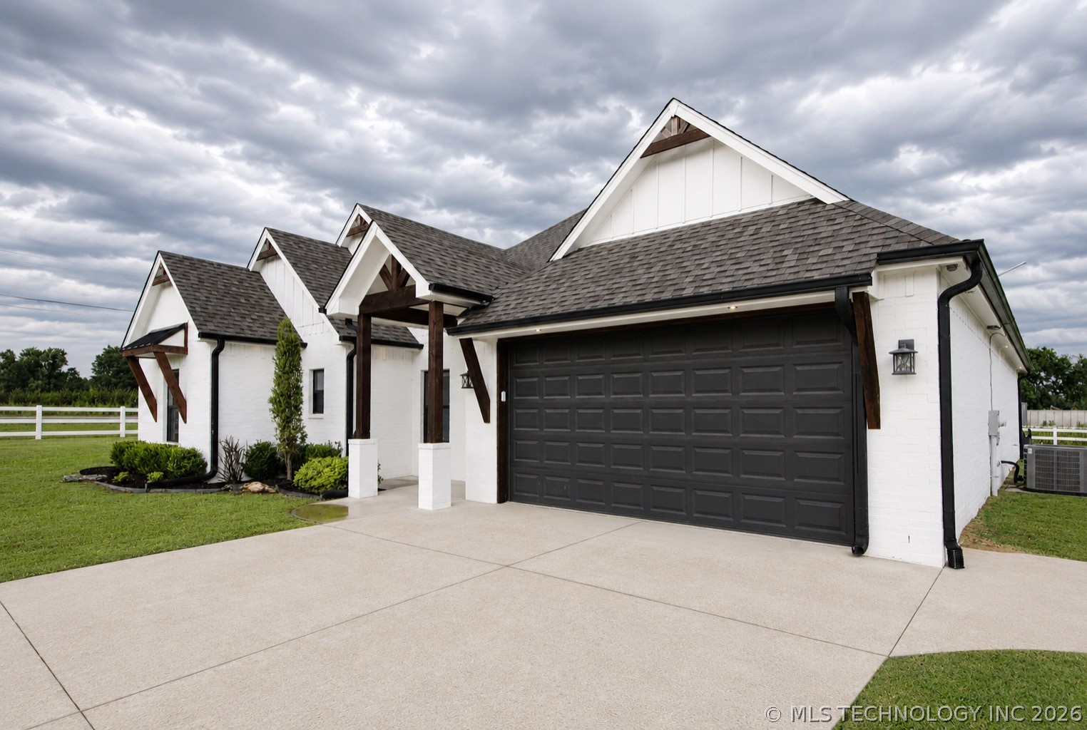 16107 S 251st East Avenue Coweta OK 74429