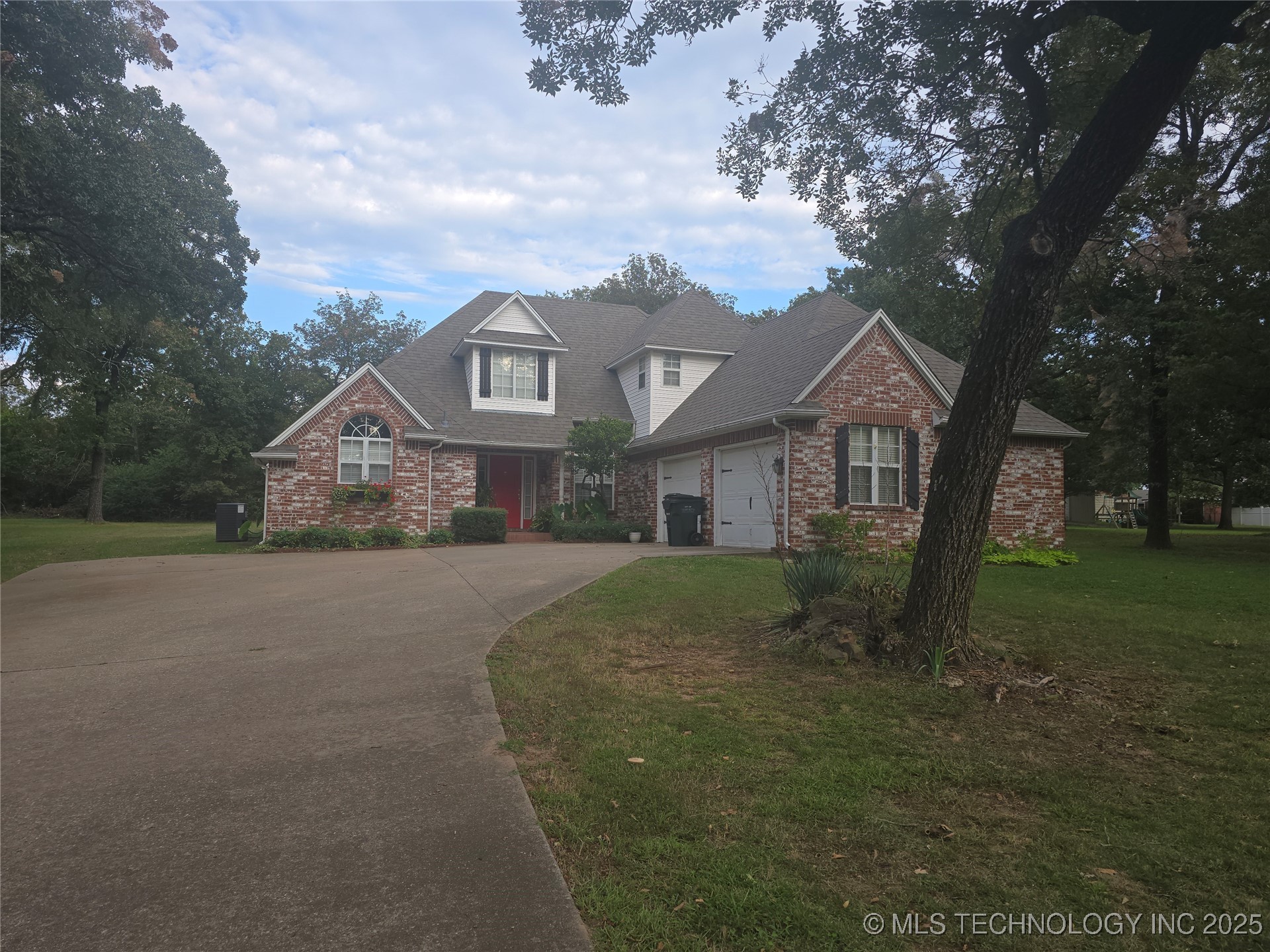 906 N 14 Street Henryetta OK 74437