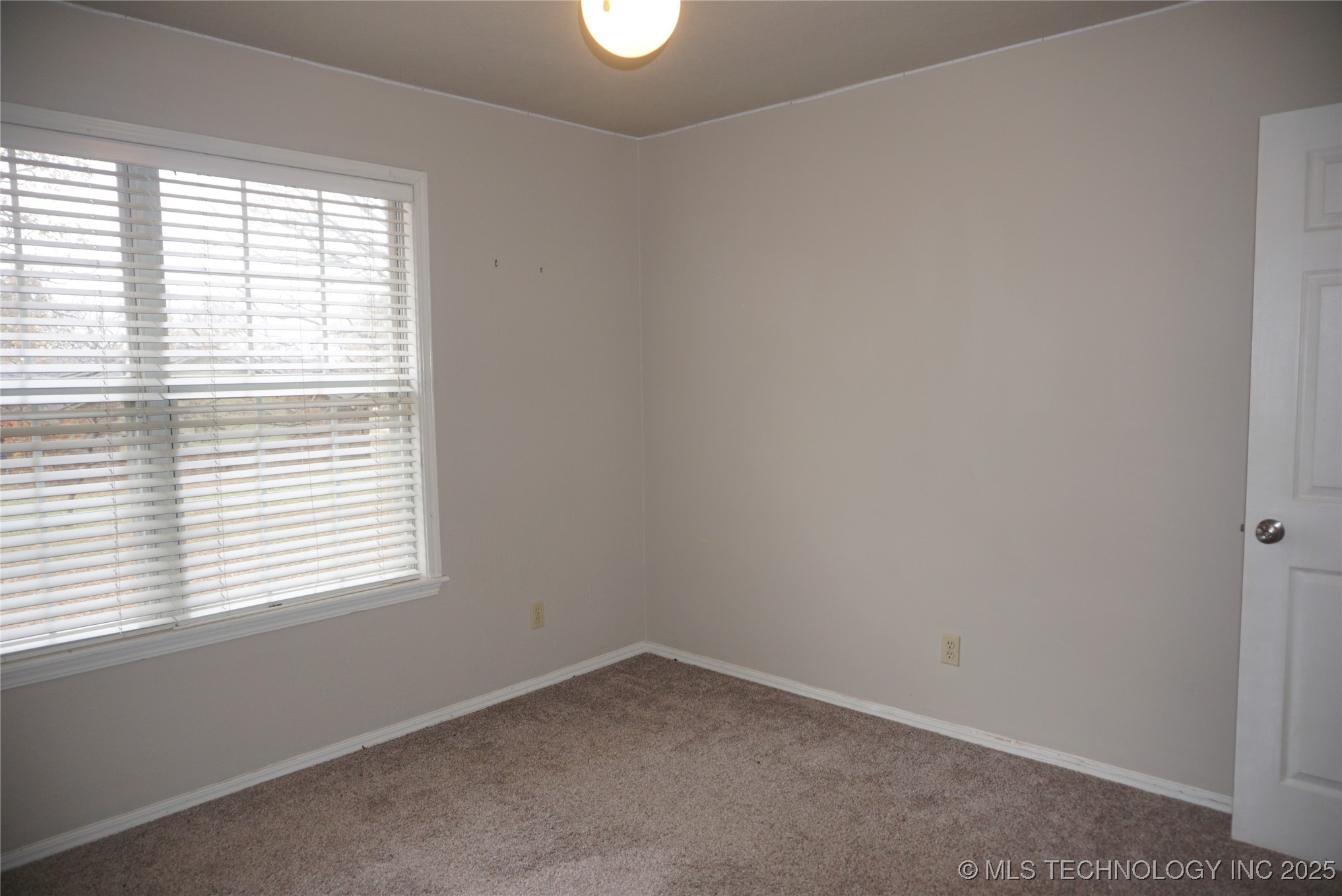 906 N 14 Street Henryetta OK 74437