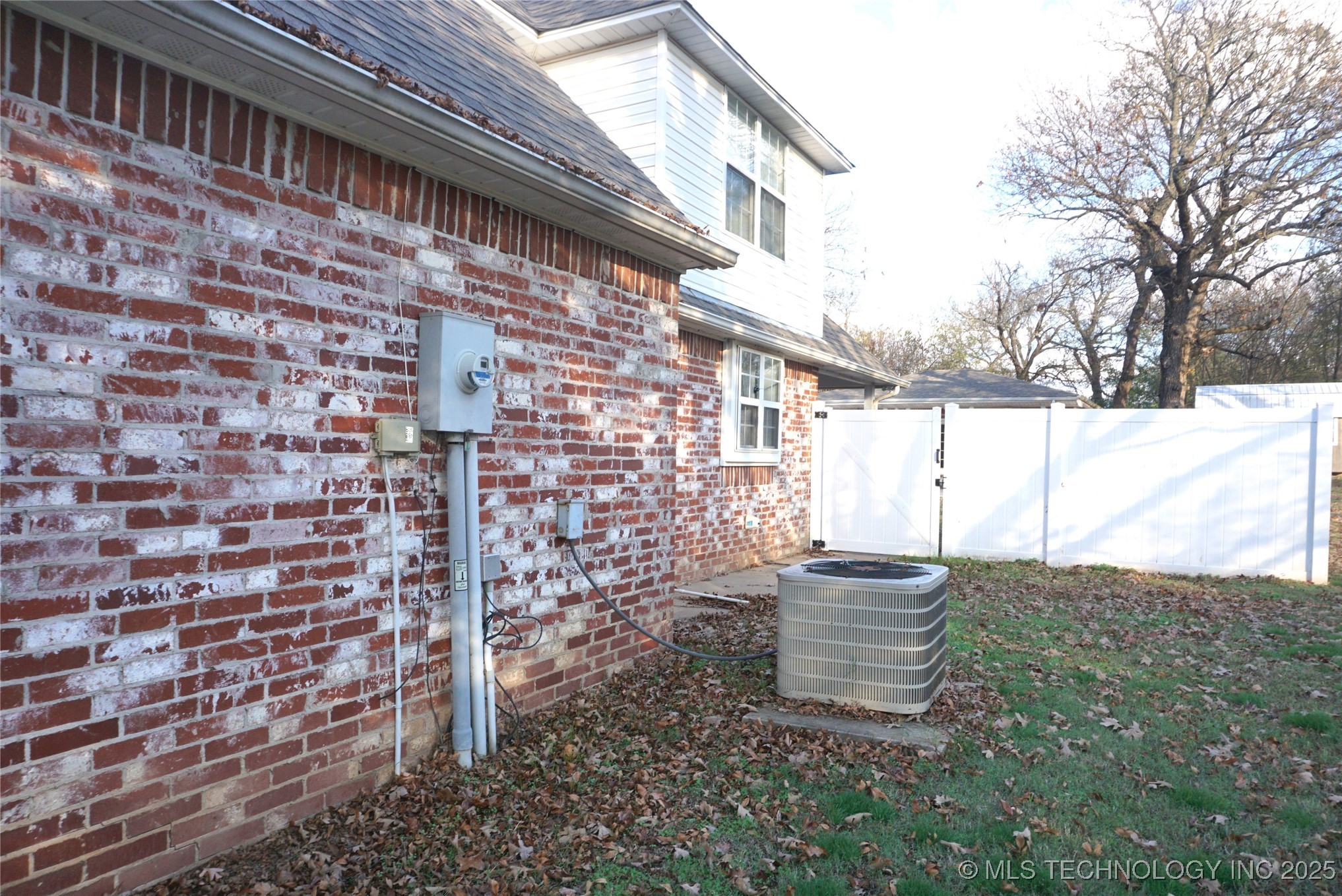 906 N 14 Street Henryetta OK 74437
