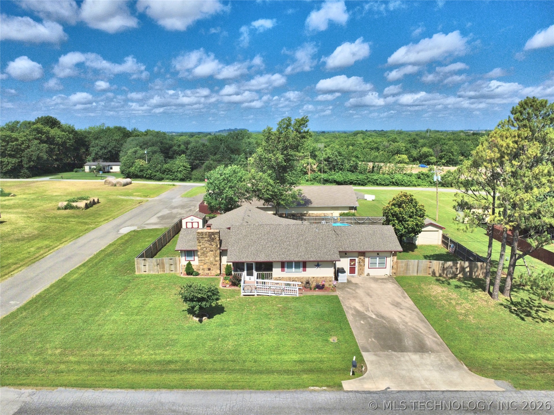 1101 N Taylor Avenue Wagoner OK 74467