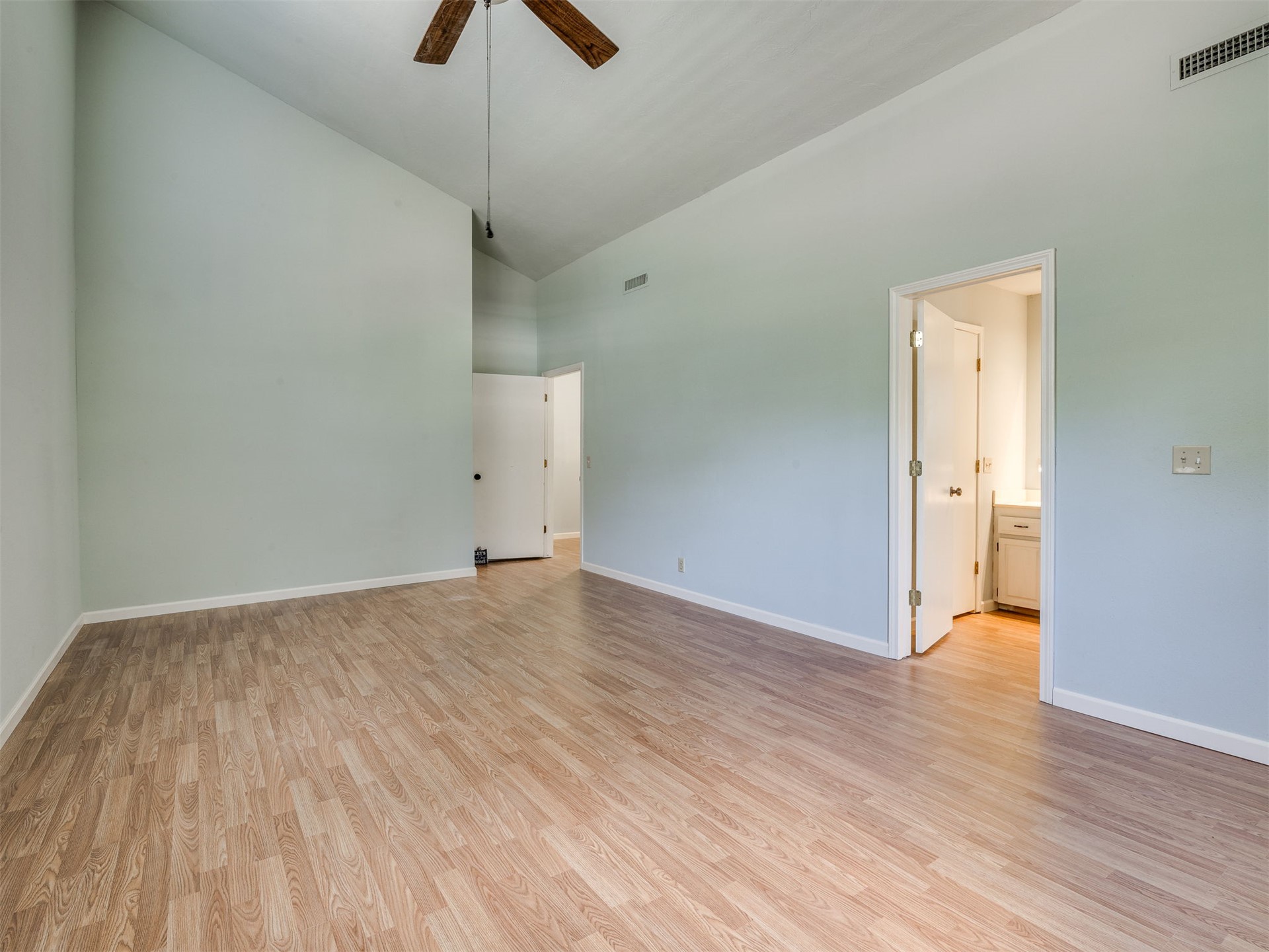 387 Holiday Hills Road Eufaula OK 74432