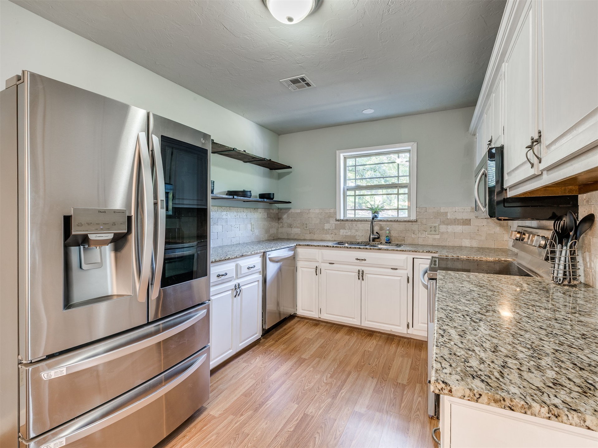 387 Holiday Hills Road Eufaula OK 74432