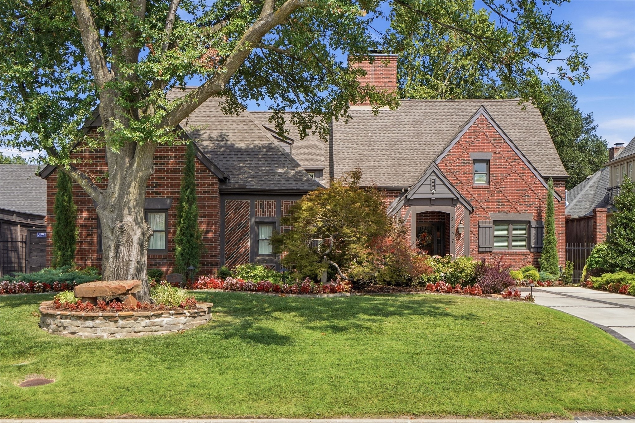 2507 S Columbia Avenue Tulsa OK 74114