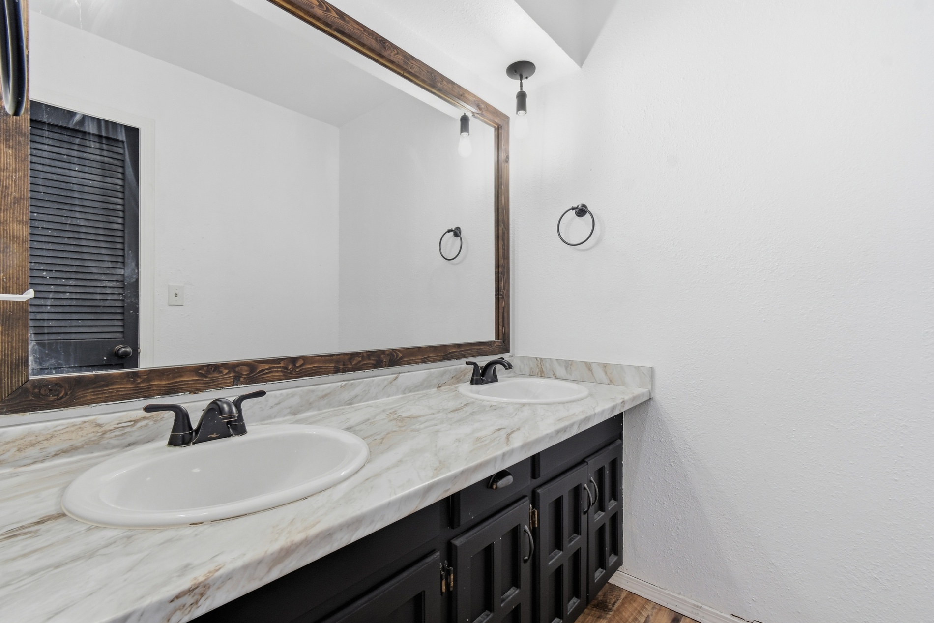 5008 E 97th Place Tulsa OK 74137