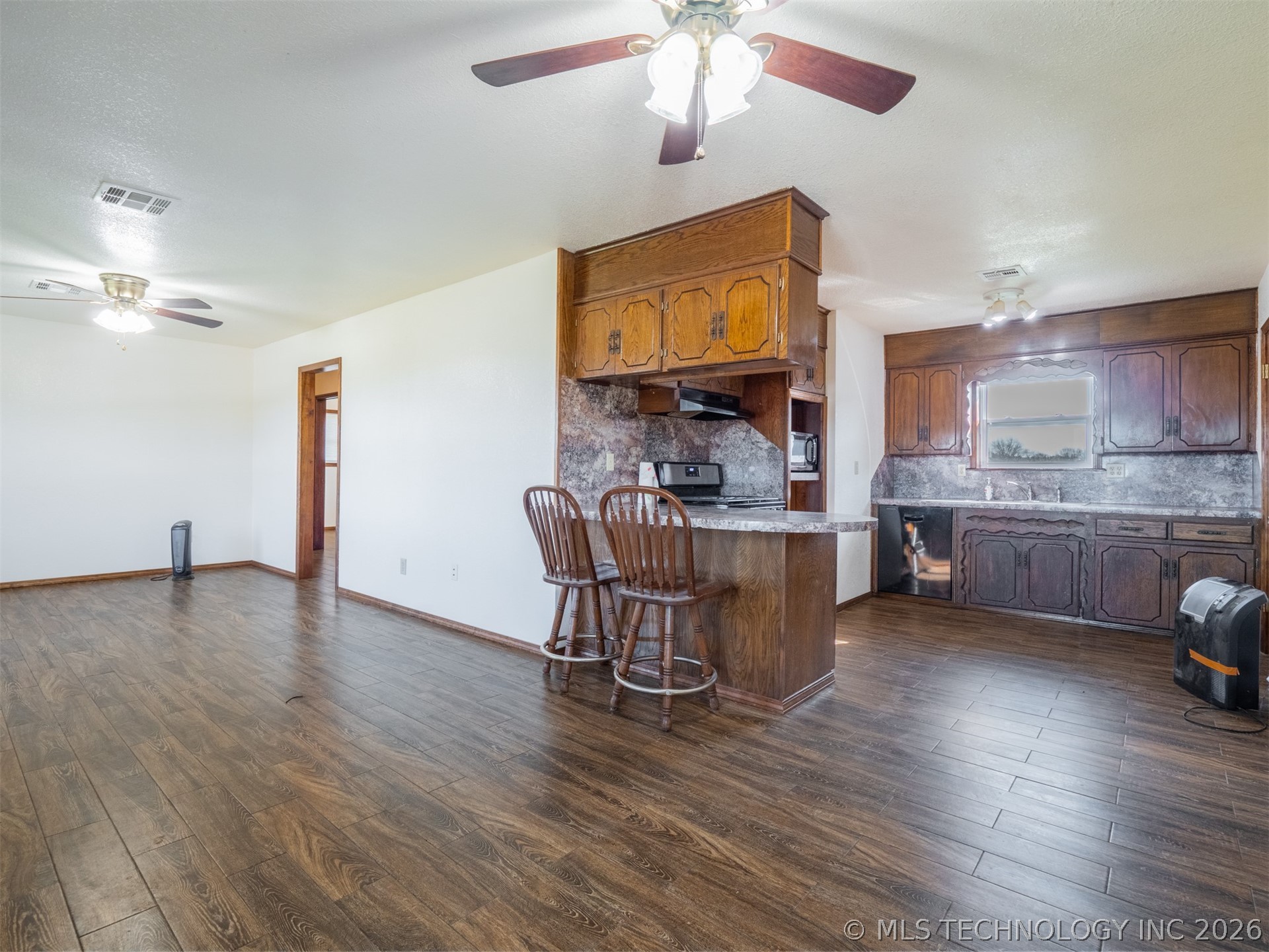 2094 Hartshorne Adamson Road Hartshorne OK 74547