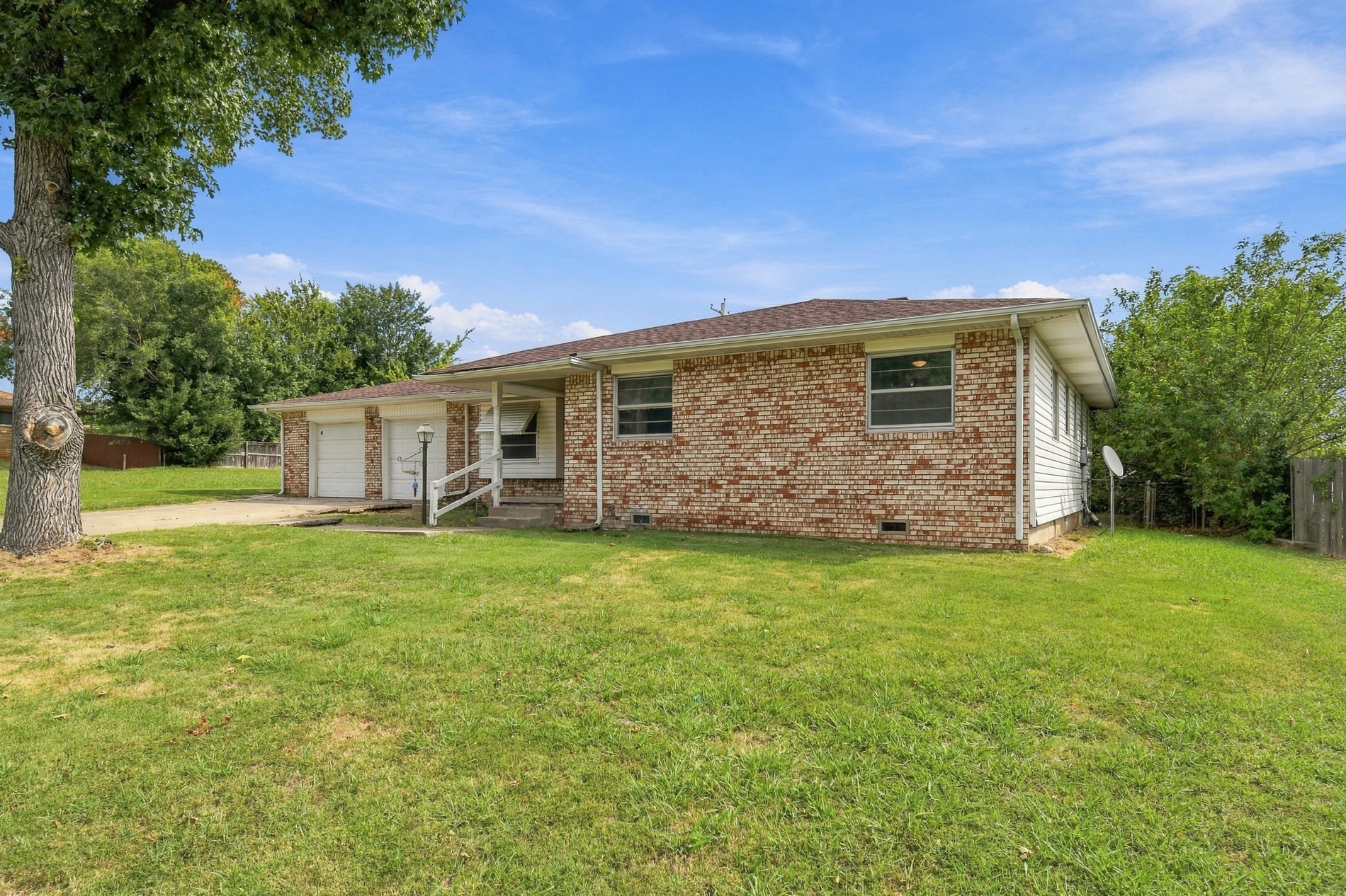 1137 N Union Place Tulsa OK 74127