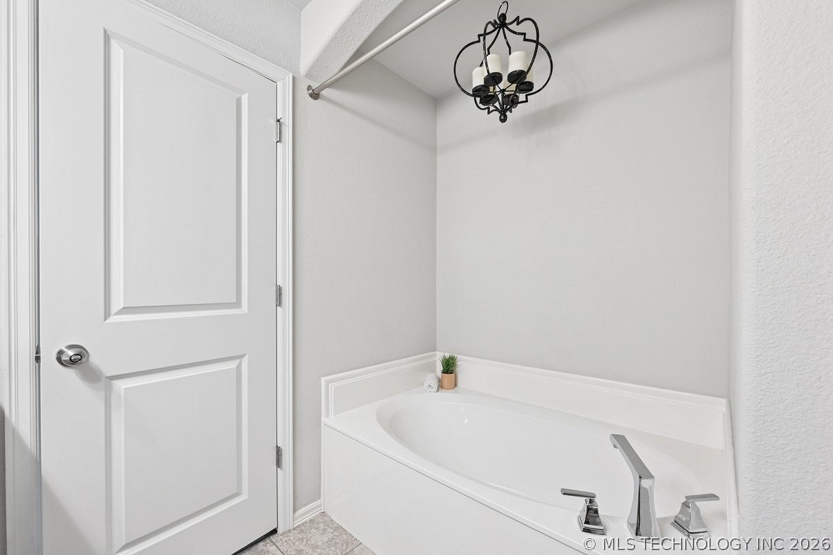 3121 W Fredericksburg Street Broken Arrow OK 74011