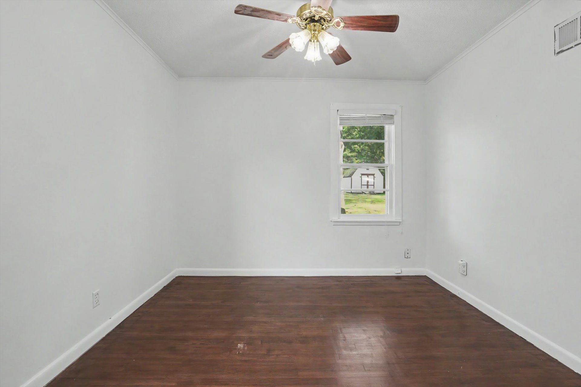 239 N Davis Avenue Claremore OK 74017