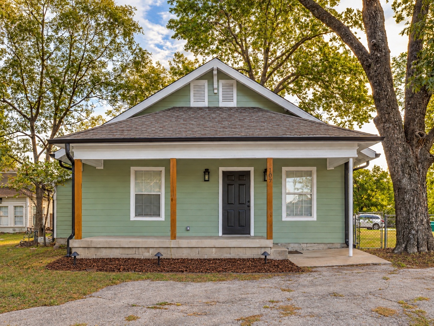 107 E Jackson Avenue S Sapulpa OK 74066