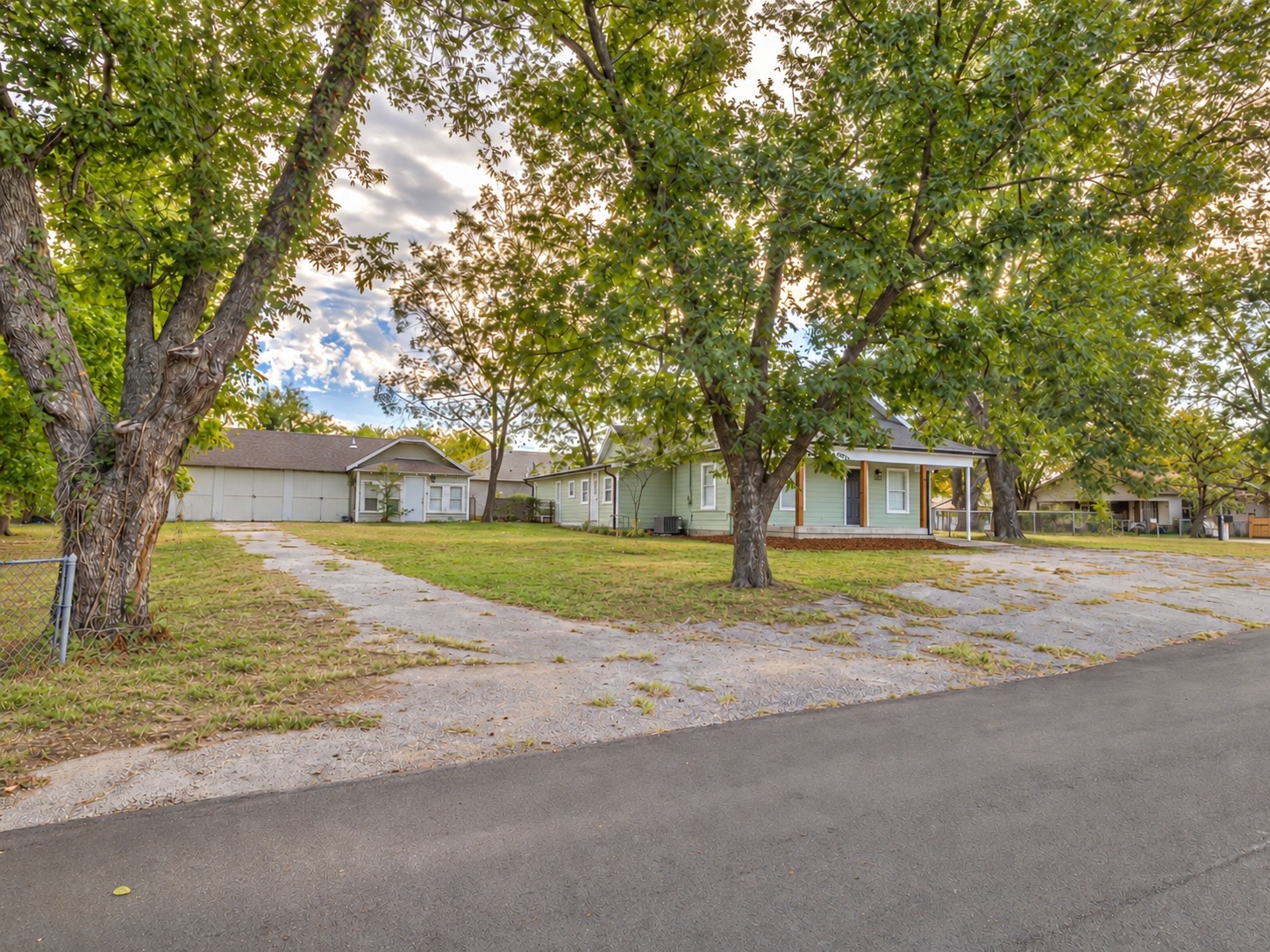 107 E Jackson Avenue S Sapulpa OK 74066