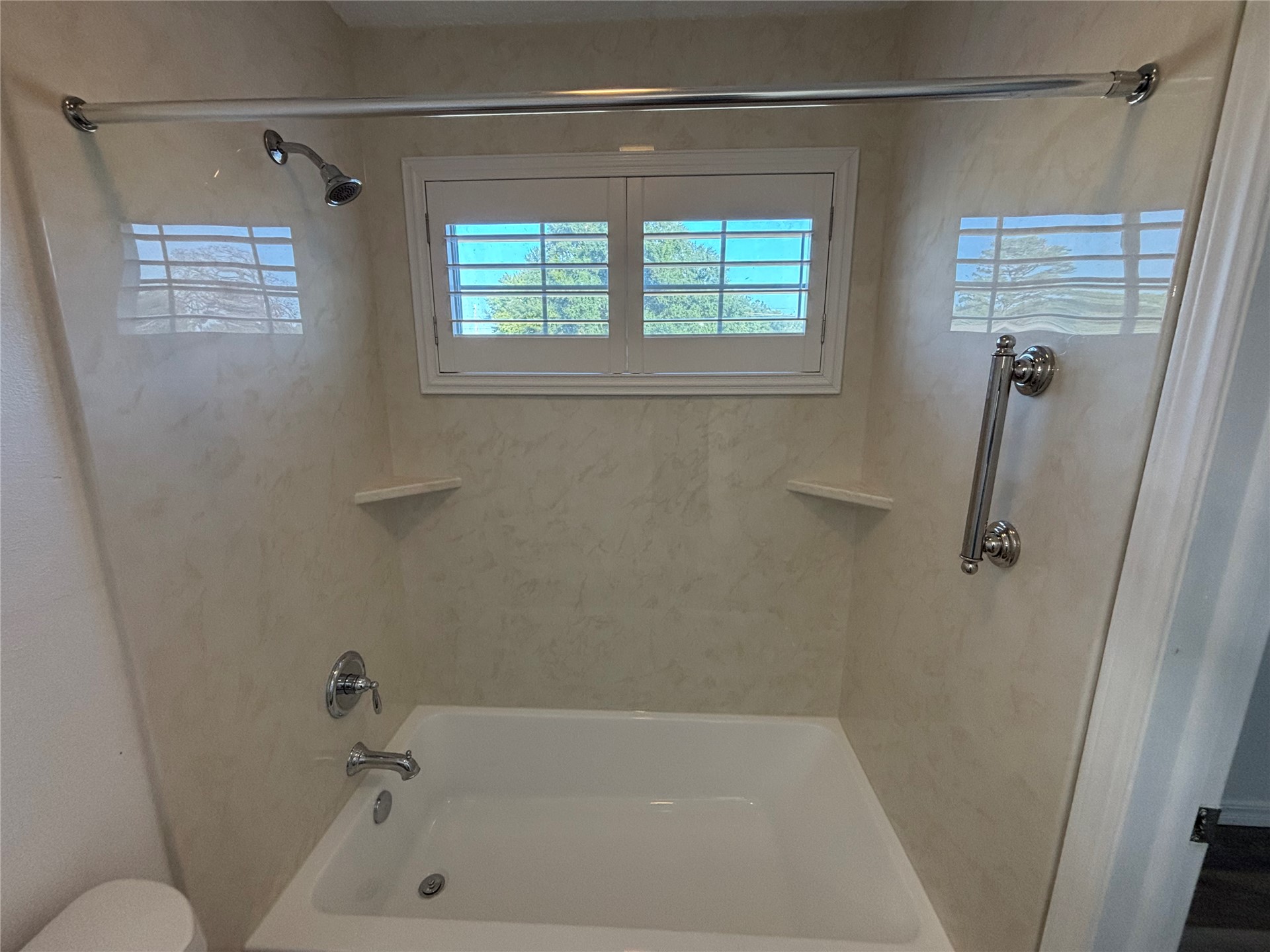 367 W Cliff Drive Atoka OK 74525