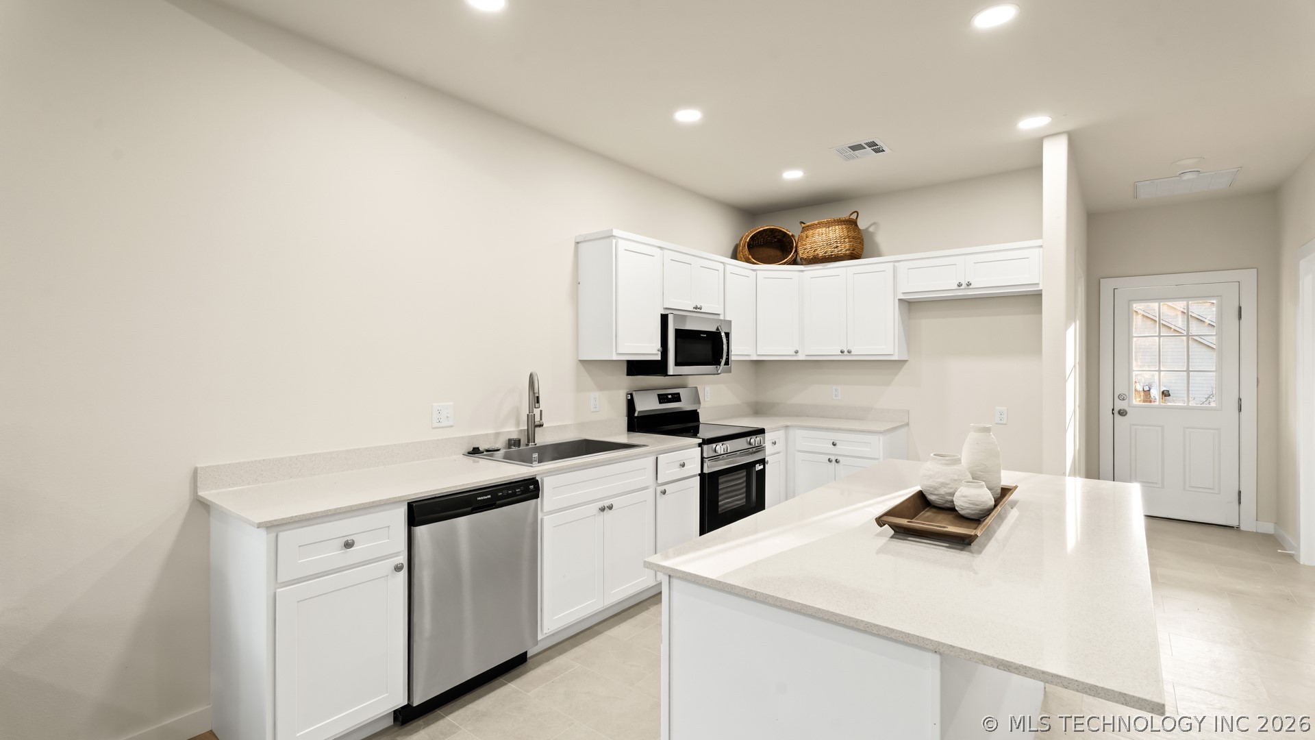 1831 Rockford Drive Eufaula OK 74432