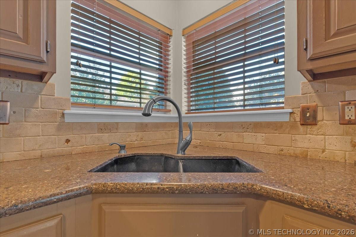 1312 N Willow Avenue Broken Arrow OK 74012