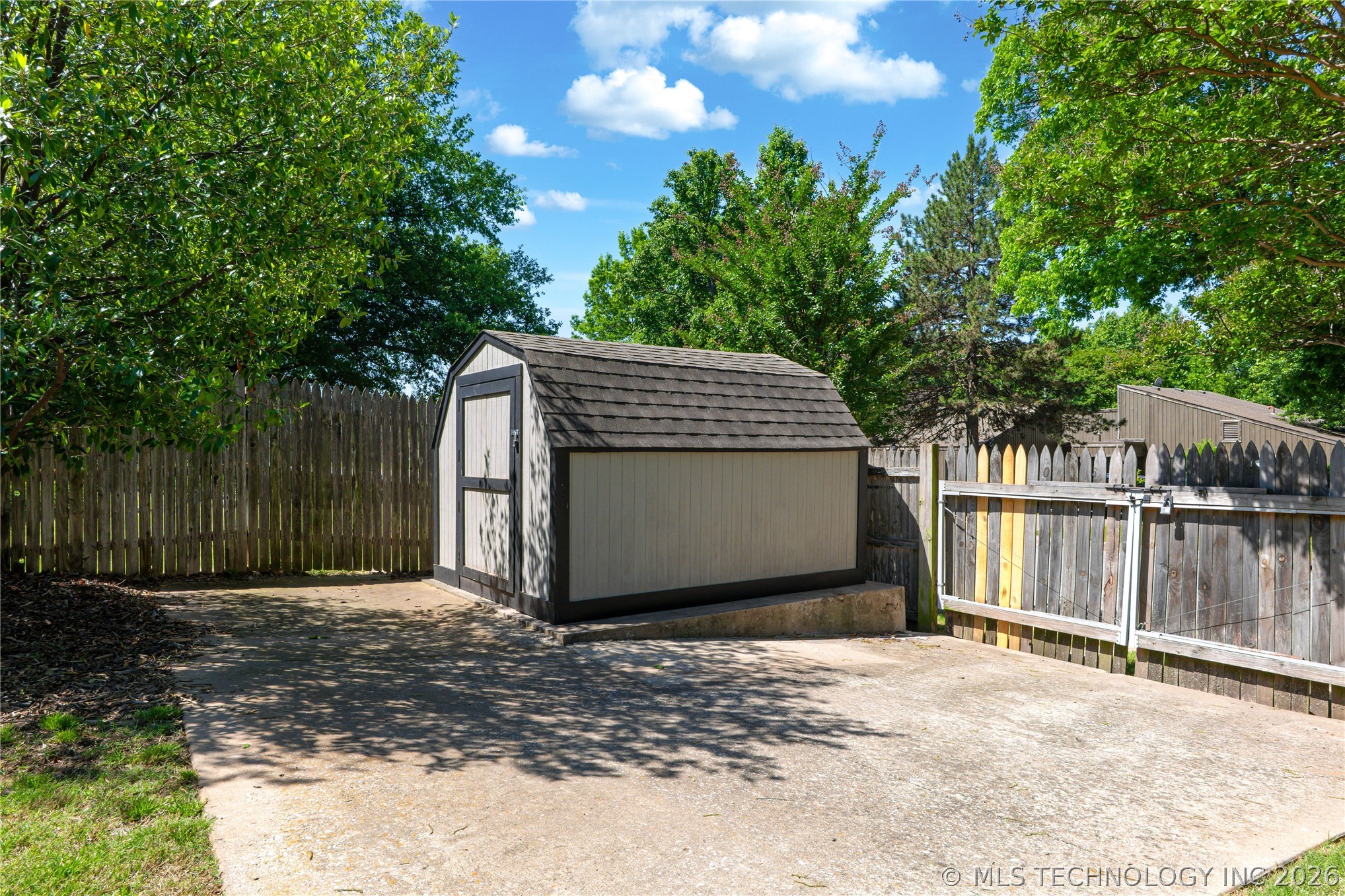 3102 E 85th Street Tulsa OK 74137