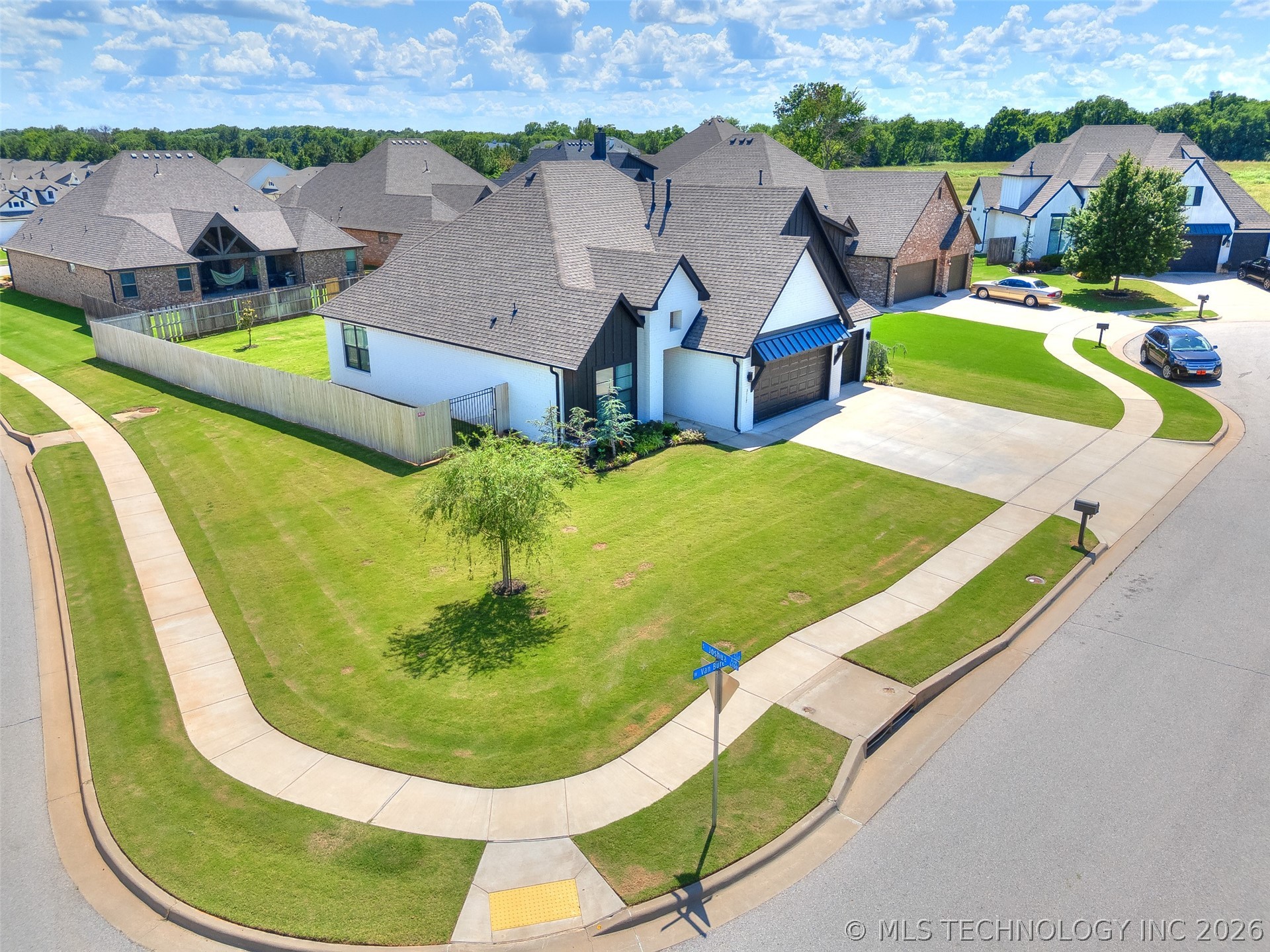 3117 W Van Buren Court S Broken Arrow OK 74011